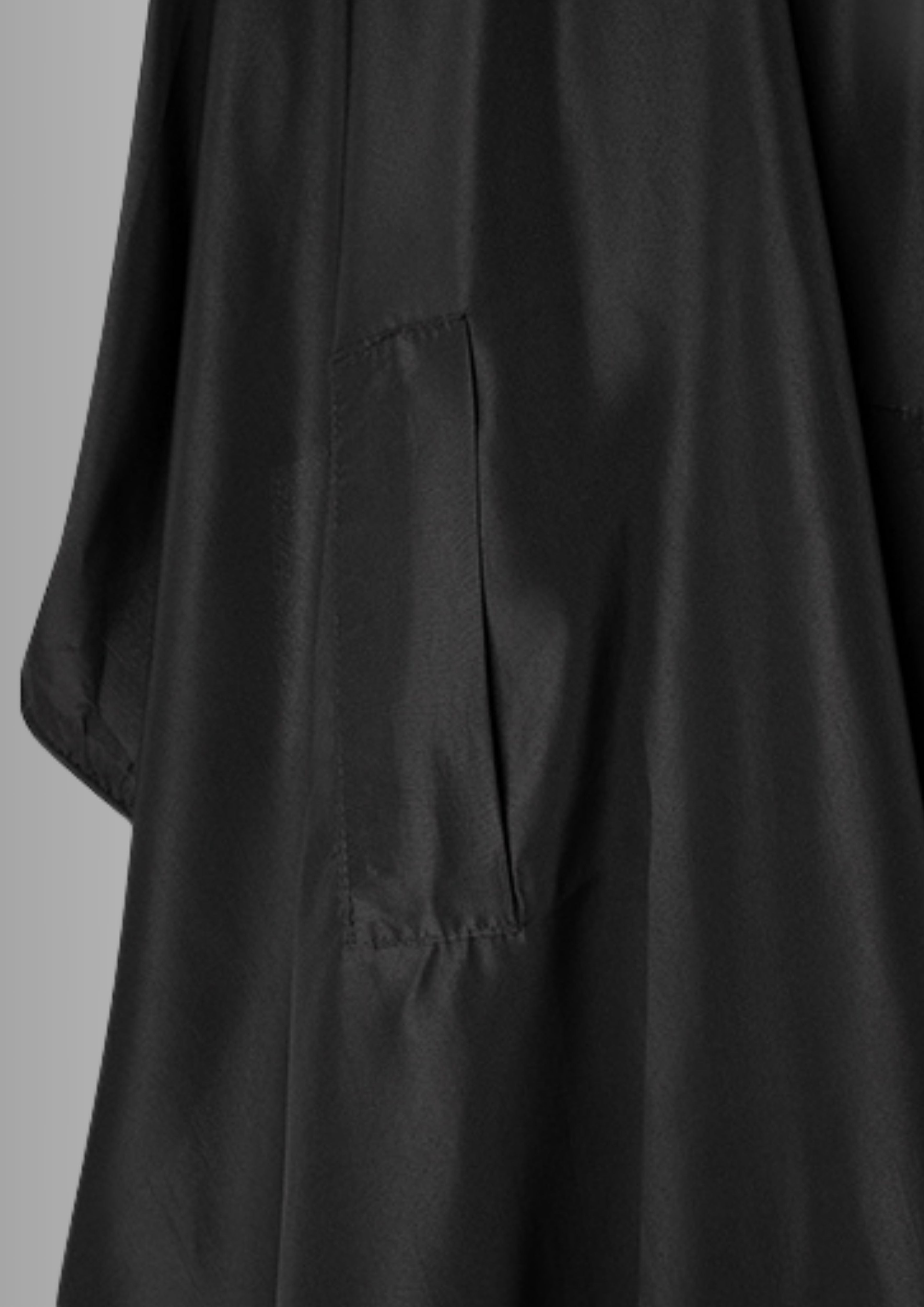 Friseurumhang mit Handdurchgriffen