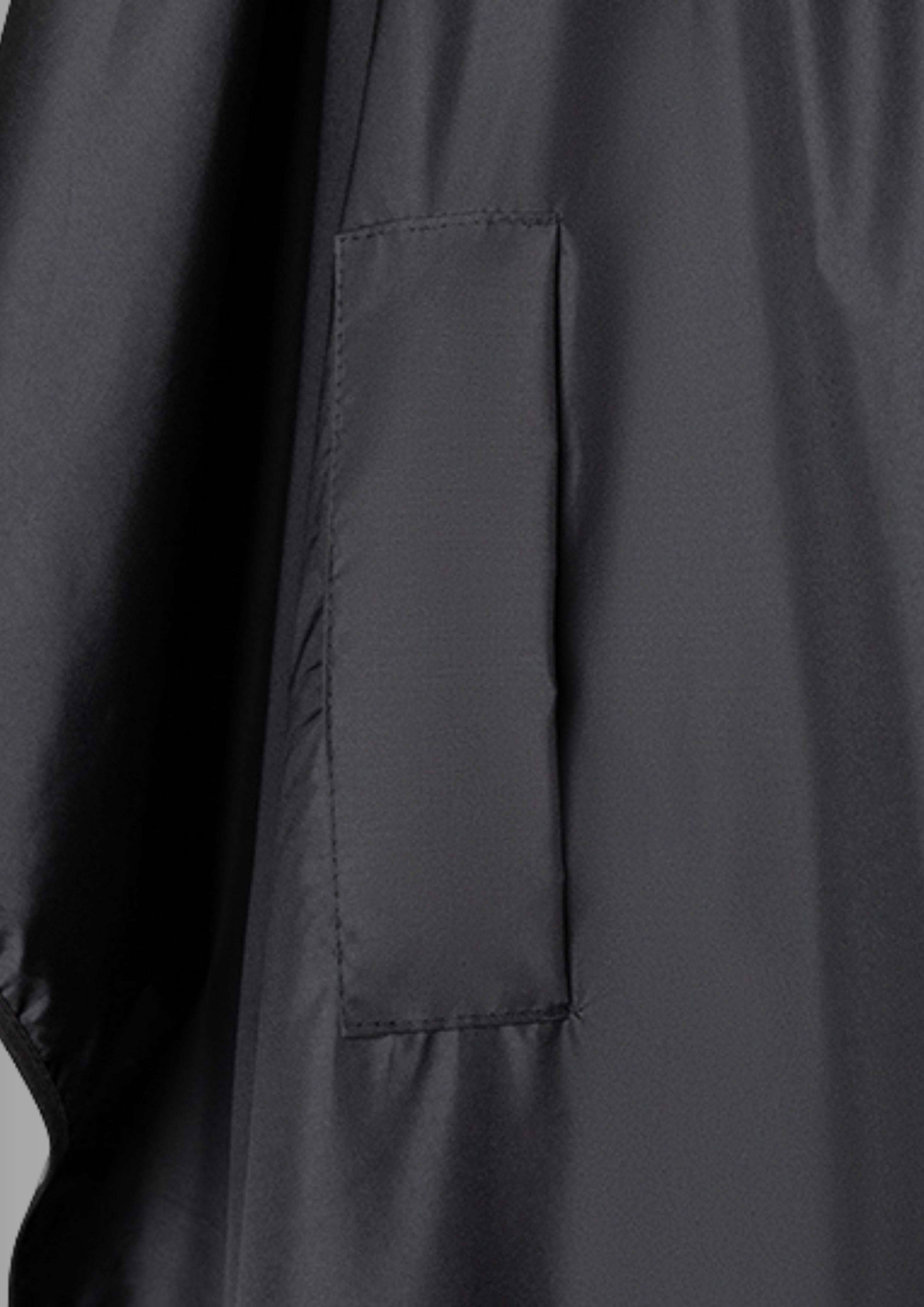 Friseurumhang mit Handdurchgriffen